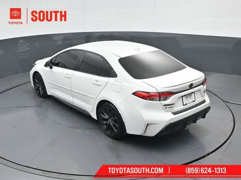 Used 2023 Toyota Corolla SE FWD image 49
