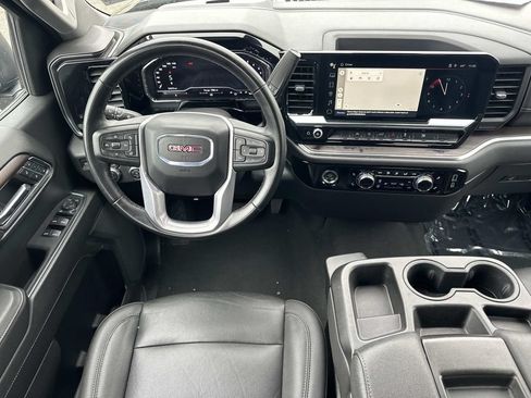 Used 2024 GMC Sierra 1500 SLT AWD/4WD image 18