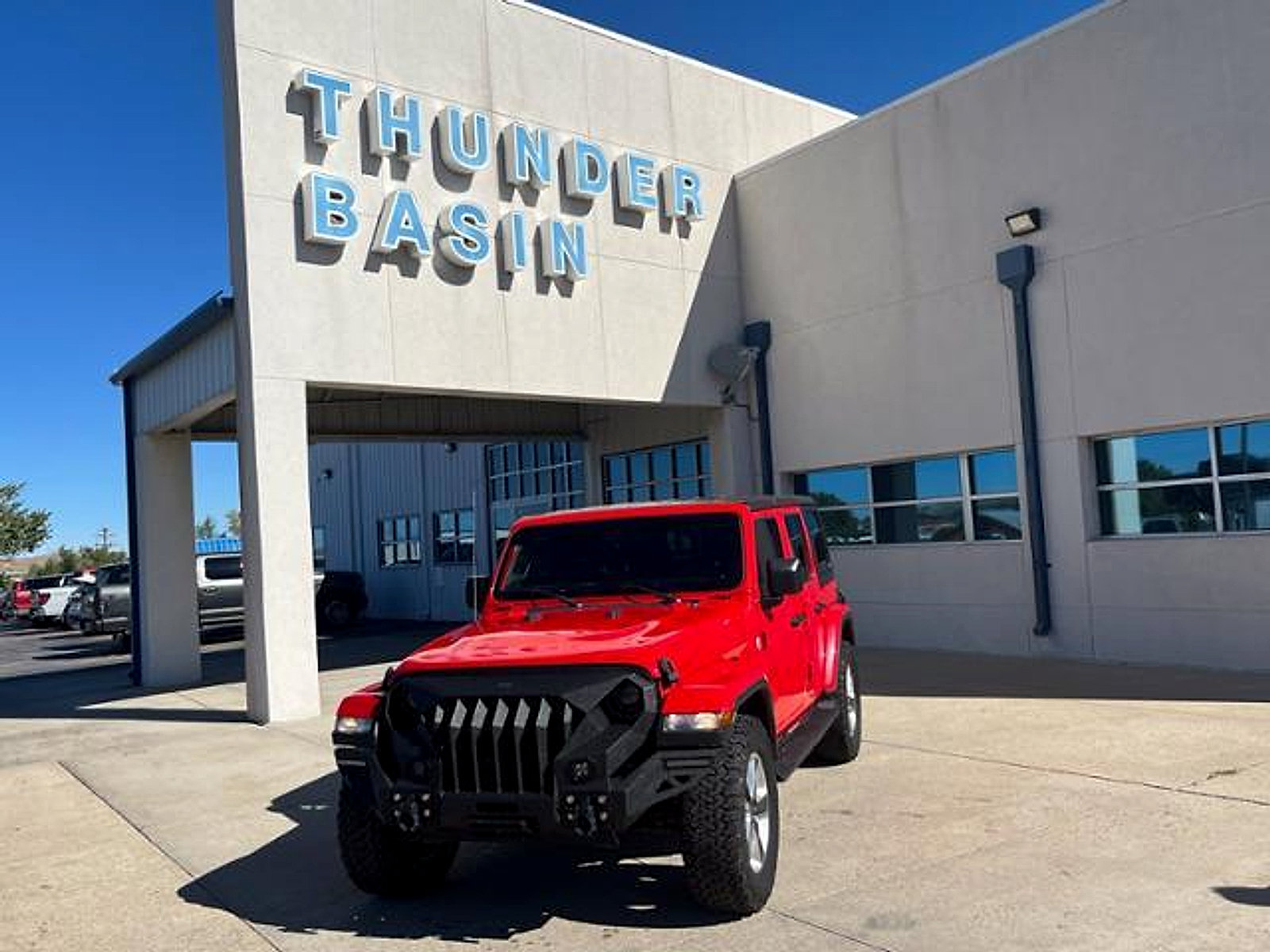 Used 2022 Jeep Wrangler Unlimited Sahara w/ Safety Group AWD/4WD image 1