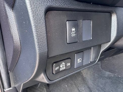 Used 2021 Toyota Tacoma SR AWD/4WD image 14