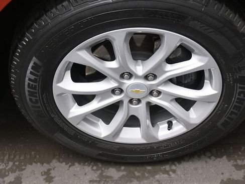 Used 2020 Chevrolet Equinox LT FWD image 29