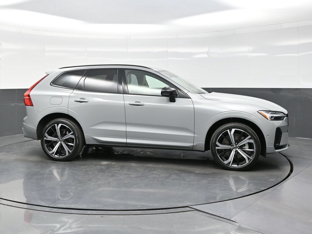 Used 2025 Volvo XC60 T8 Ultra w/ Protection Package Premier AWD/4WD image 8