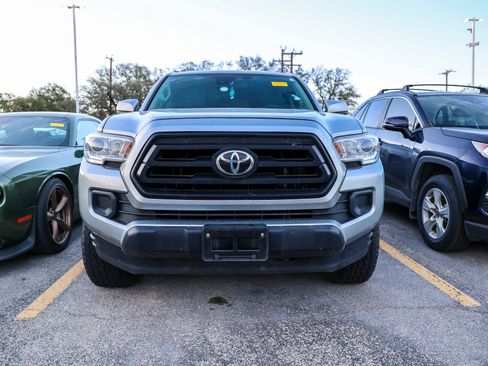 Used 2023 Toyota Tacoma SR image 4