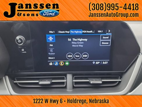 Used 2025 Chevrolet Trax LS image 25