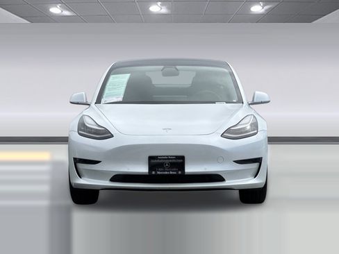 Used 2020 Tesla Model 3 Standard Range RWD image 5