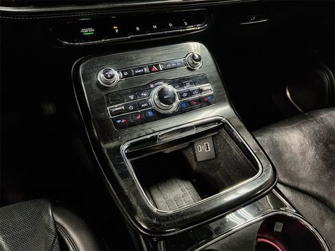 Used 2021 Lincoln Nautilus Reserve image 36