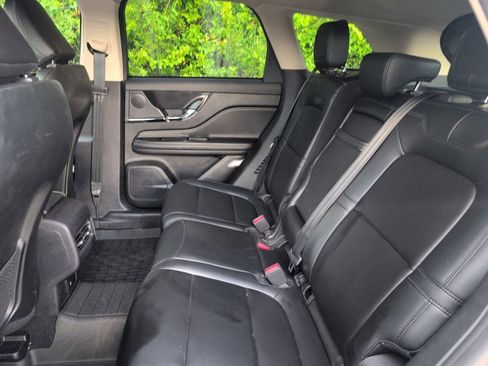 Used 2023 Lincoln Corsair FWD image 31