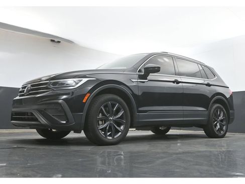 Used 2022 Volkswagen Tiguan SE image 30