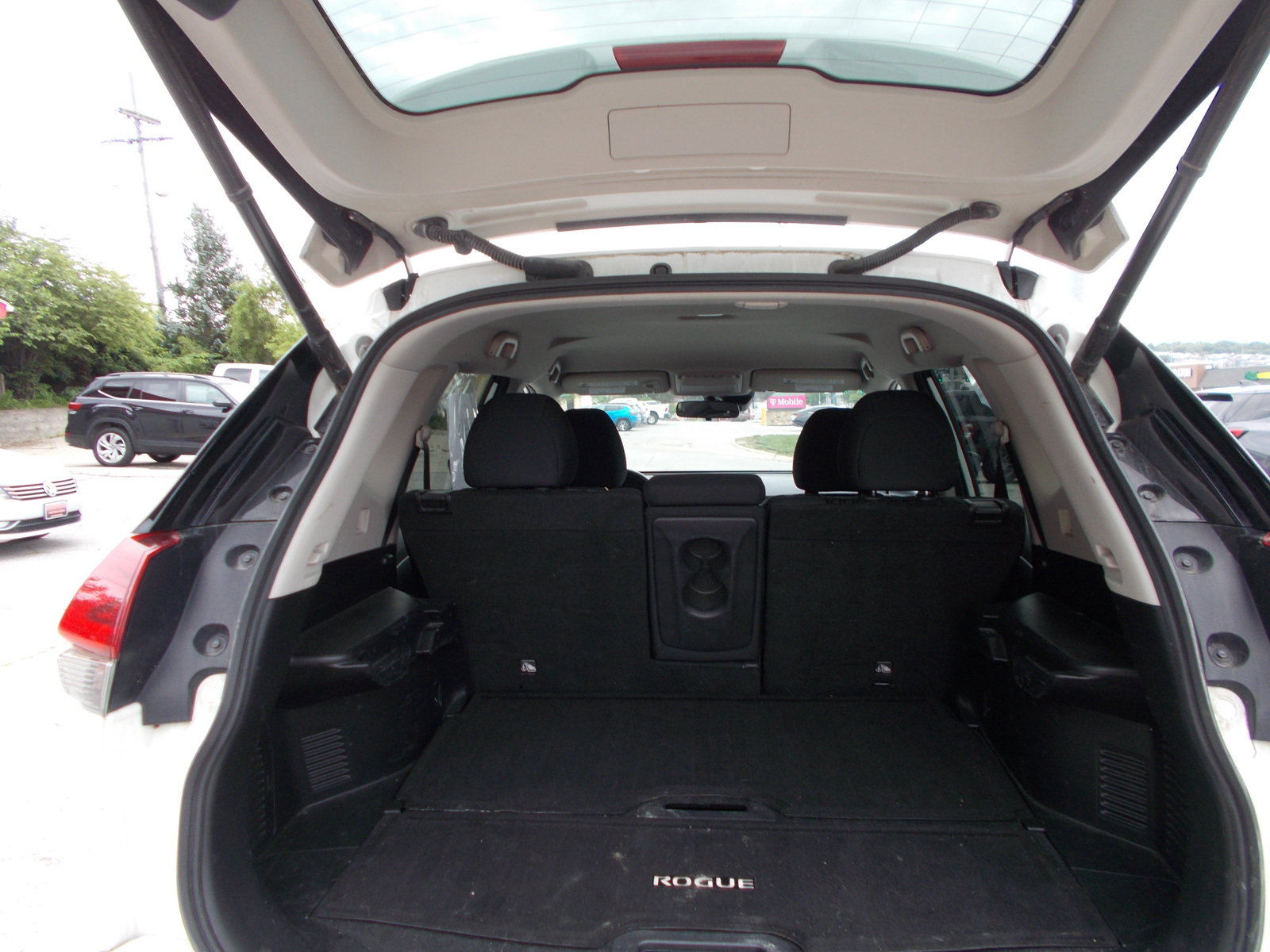 Used 2020 Nissan Rogue SV AWD/4WD image 9