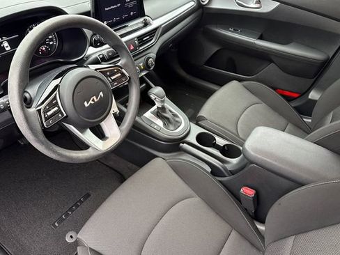 Certified 2022 Kia Forte LXS image 12