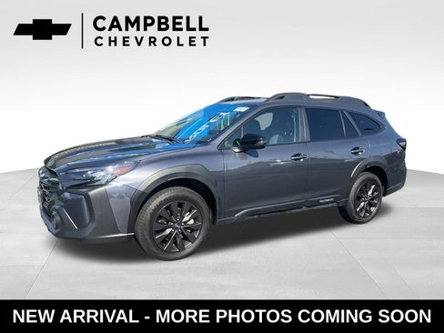 Used 2025 Subaru Outback Onyx Edition AWD/4WD image 1