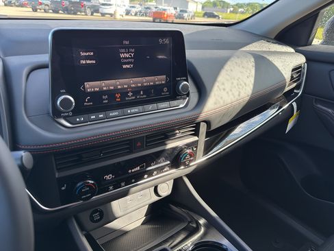 New 2026 Nissan Rogue SV AWD/4WD image 21