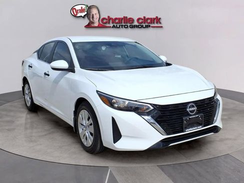 Used 2025 Nissan Sentra S image 7