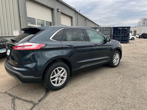Used 2024 Ford Edge SEL w/ Convenience Package AWD/4WD image 4
