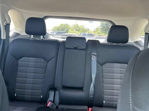 Used 2018 Ford Edge SEL w/ Ford Safe & Smart Package FWD image 27