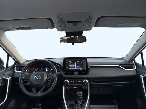 Used 2022 Toyota RAV4 LE image 31