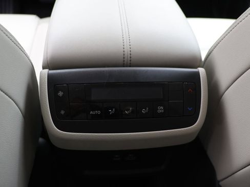 Used 2022 Nissan Pathfinder SL image 12