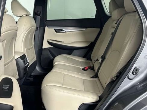 Used 2020 INFINITI QX50 Luxe image 23