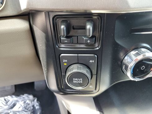 New 2026 Ford F350 Platinum w/ Platinum Plus Package AWD/4WD image 33