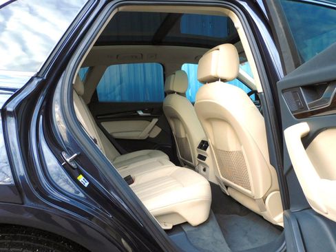 Used 2018 Audi Q5 2.0T Premium Plus w/ Premium Plus Package image 18