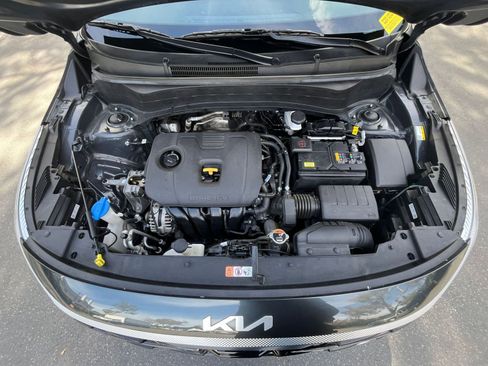 Used 2025 Kia Seltos S image 33