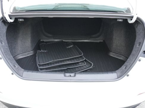 Used 2022 Honda Insight EX image 22
