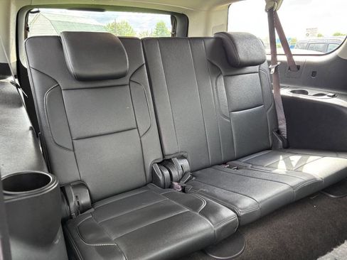Used 2017 Chevrolet Suburban LT AWD/4WD image 12