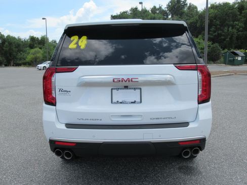 Used 2024 GMC Yukon XL Denali RWD image 6
