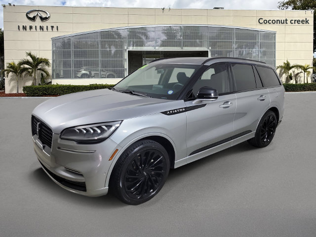 Used 2024 Lincoln Aviator Reserve w/ Jet Package RWD image 2