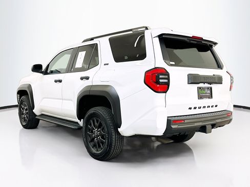 Used 2025 Toyota 4Runner SR5 image 5