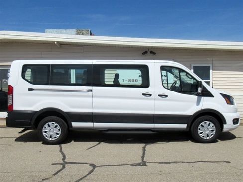 Used 2023 Ford Transit 350 XLT image 3
