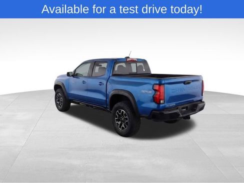 Used 2024 Chevrolet Colorado ZR2 w/ ZR2 Convenience Package III image 3