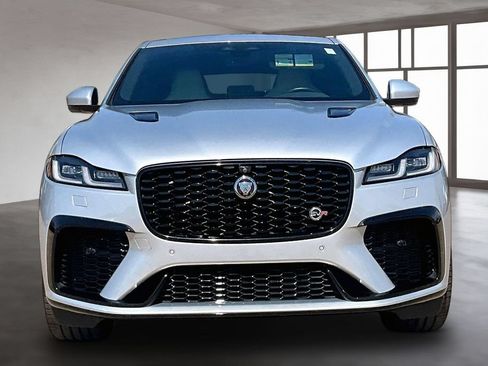 Used 2022 Jaguar F-PACE SVR AWD/4WD image 3