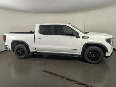 Used 2024 GMC Sierra 1500 Elevation AWD/4WD image 8