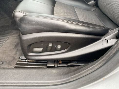 Used 2014 Chevrolet Impala LT w/ Convenience Package FWD image 17