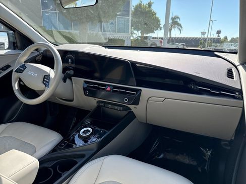 Used 2023 Kia Niro Wind FWD image 15