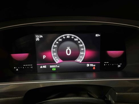 Used 2022 Volkswagen Tiguan SE R-Line FWD image 8