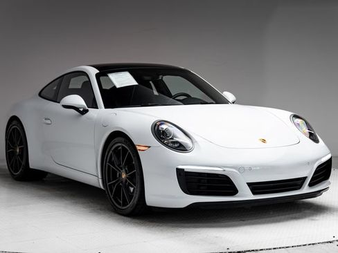 Certified 2018 Porsche 911 Carrera RWD image 31
