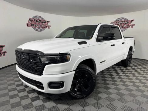 Used 2025 RAM 1500 Lone Star AWD/4WD image 1
