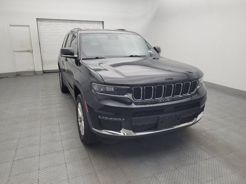 Used 2023 Jeep Grand Cherokee L Limited AWD/4WD image 14