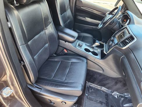 Used 2018 Jeep Grand Cherokee Limited w/ Luxury Group II AWD/4WD image 10