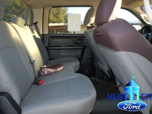 Used 2018 RAM 2500 Tradesman w/ Chrome Appearance Group AWD/4WD image 14