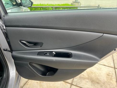 Certified 2026 Hyundai Elantra Sport FWD image 9