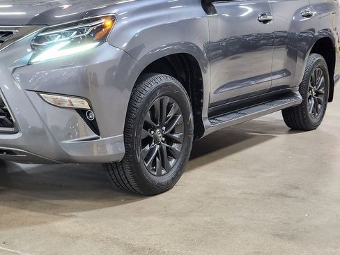 Used 2020 Lexus GX 460 Premium image 18