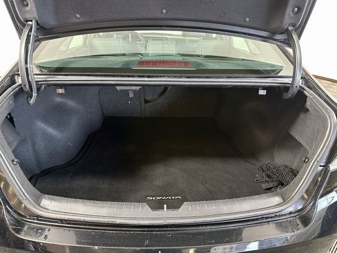 Used 2018 Hyundai Sonata Limited w/ Cargo Package FWD image 26