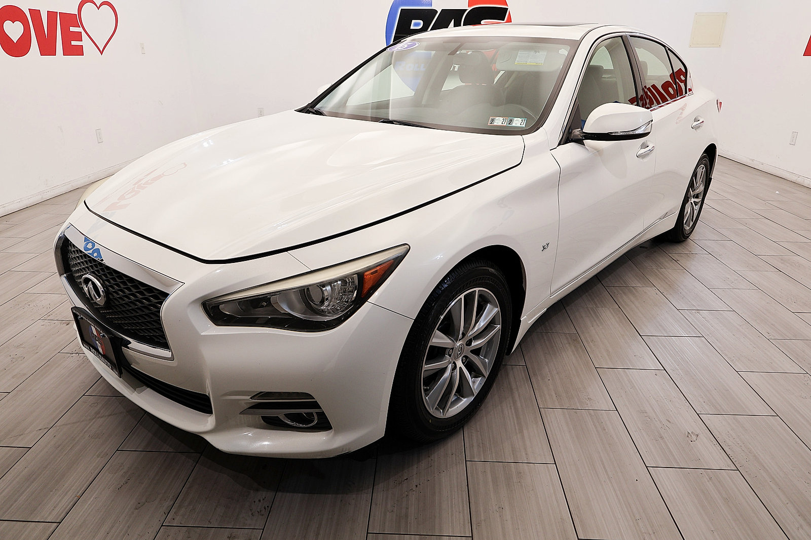Used 2015 INFINITI Q50 AWD w/ Moonroof Package image 1