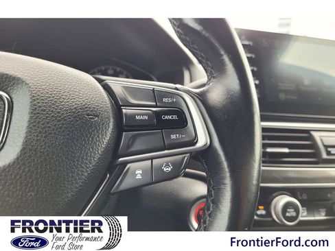 Used 2019 Honda Accord Sport image 15
