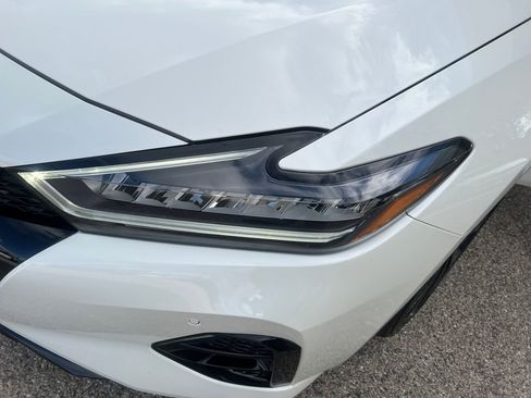 Certified 2023 Nissan Maxima SR w/ Sport Mat Group FWD image 27
