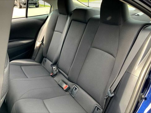 Used 2025 Toyota Corolla LE FWD image 20