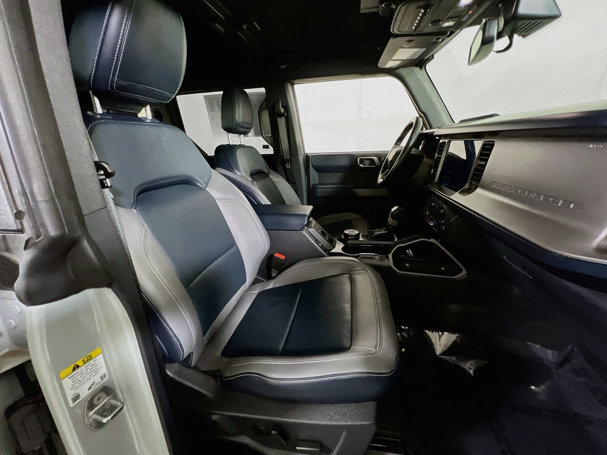 Used 2021 Ford Bronco First Edition AWD/4WD image 27